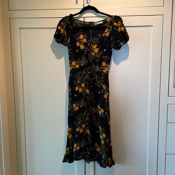 Reformation floral midi dress! - Picture 3 of 4